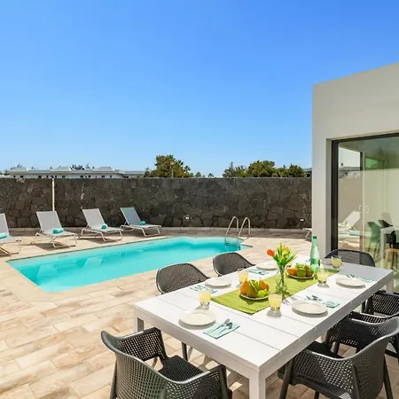 Mercedes Luz By * 플라야블랑카