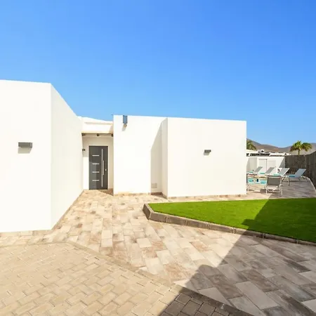 Mercedes Luz By * 플라야블랑카