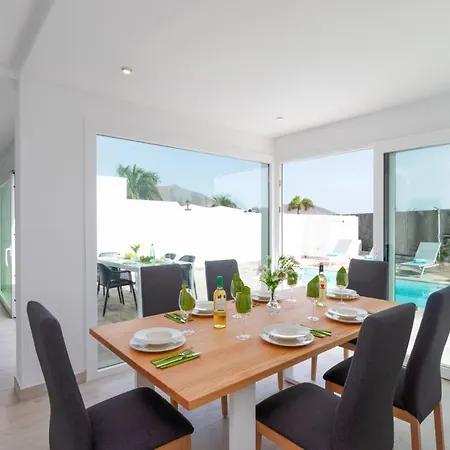 Mercedes Luz By * 플라야블랑카